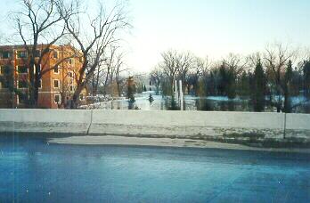 UND